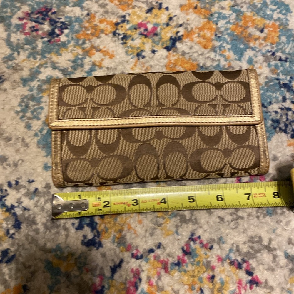 Coach Signature Turnlock Slim Envelope Wallet - Picture 8 of 9